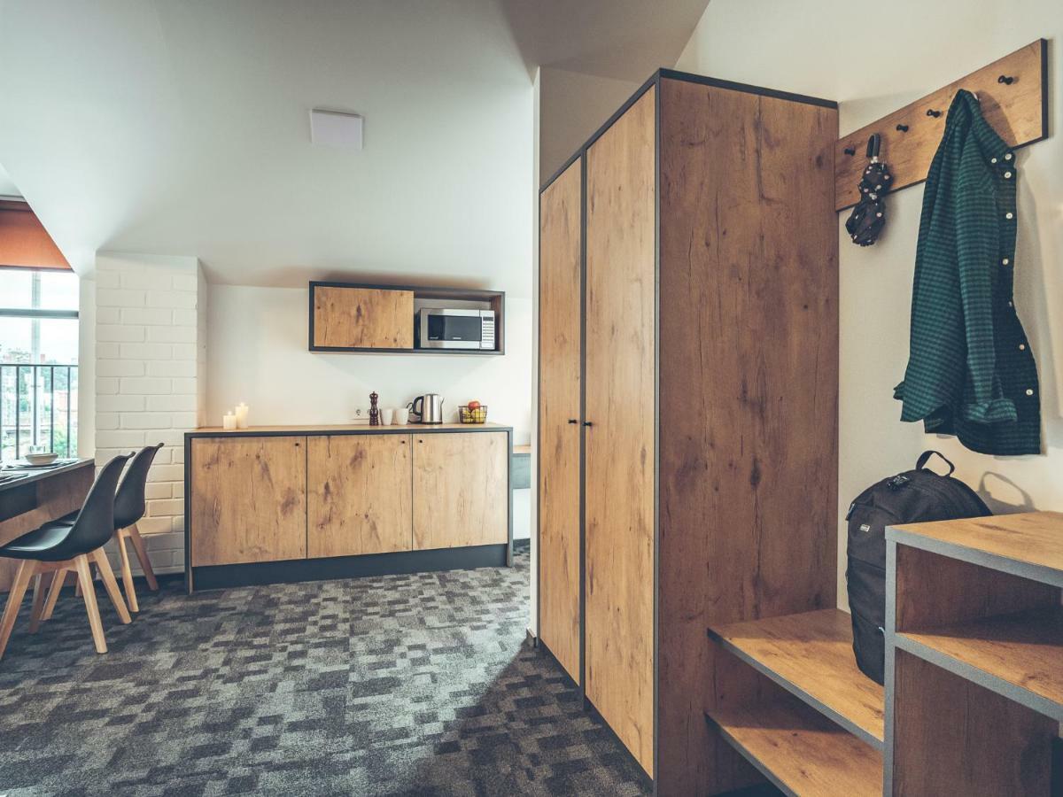 Self Check-In Hotel Railway Apartments Аеропорт Вільнюс Екстер'єр фото