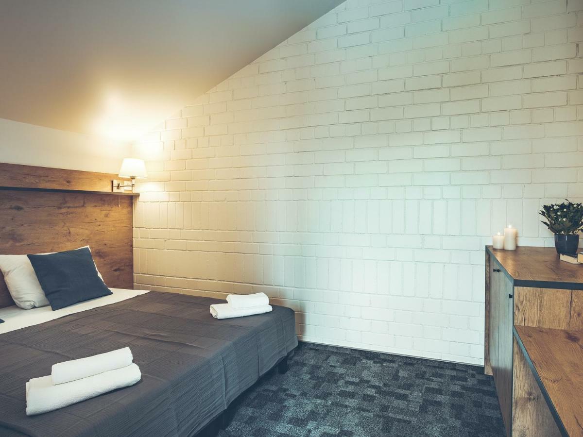 Self Check-In Hotel Railway Apartments Аеропорт Вільнюс Екстер'єр фото